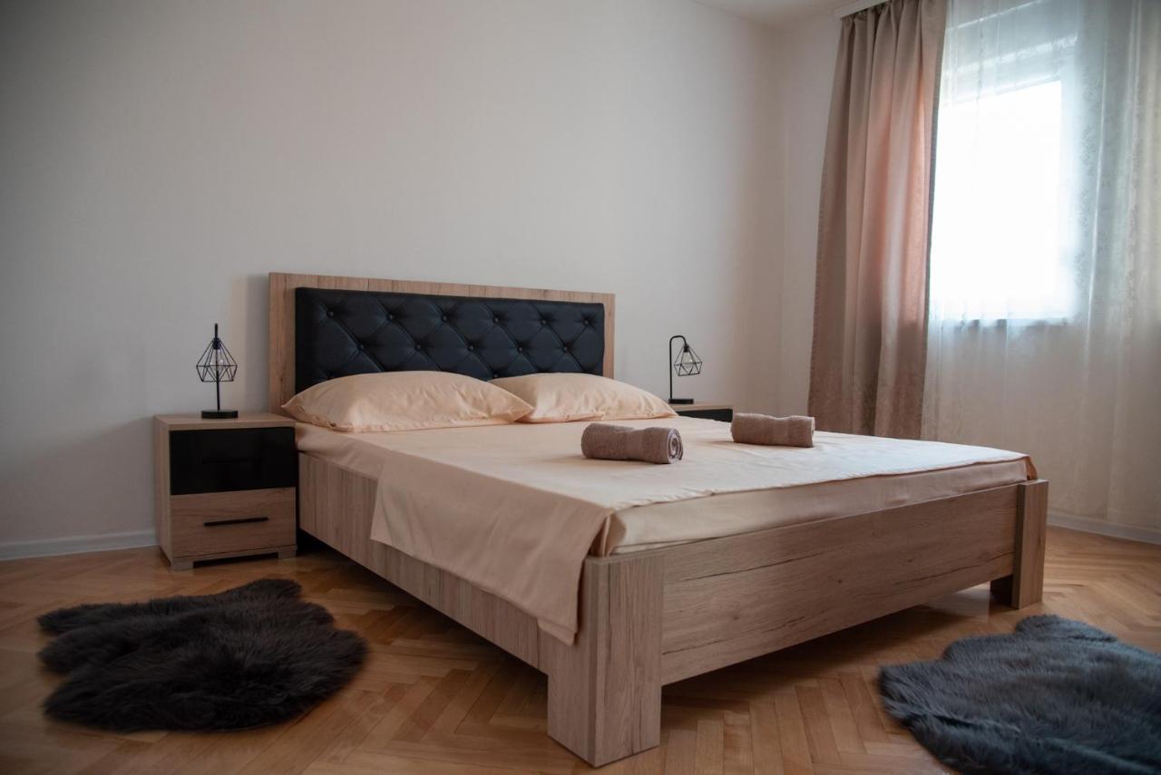 Apartman Ante Livno Eksteriør bilde