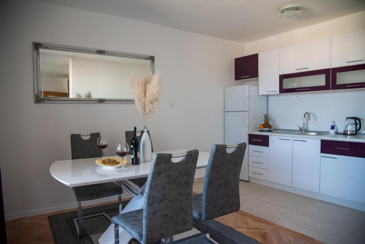 Apartman Ante Livno Eksteriør bilde